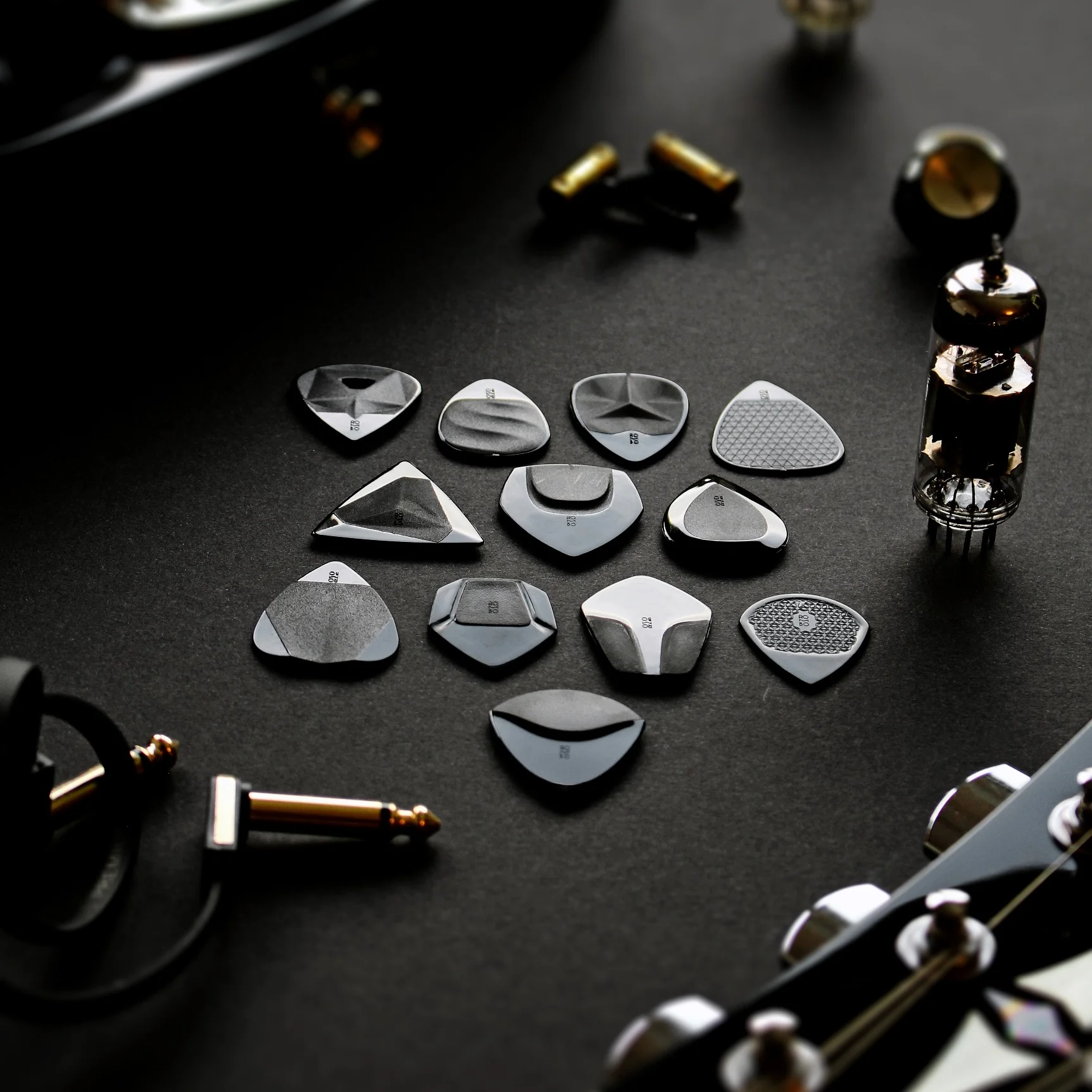 Guitar Picks Variety Pack Rombo EcoBlack (12 Guitar Picks) - Image 3